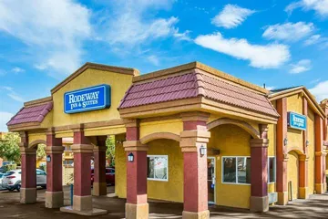 Rodeway Inn & Suites Corona