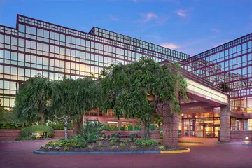 DoubleTree by Hilton New York LaGuardia Airport
