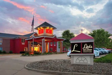 Links Bos Landen Hotel & Spa of Pella Trademark by Wyndham