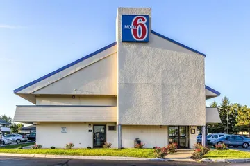 Motel 6 Grove City OH