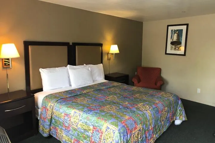 Room 5 of 31