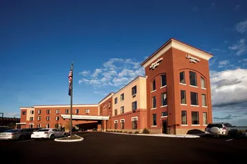 Hampton Inn Marquette / Waterfront