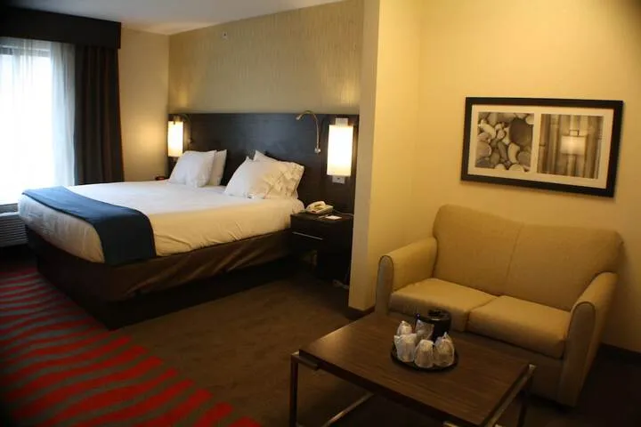 Room 3 of 31