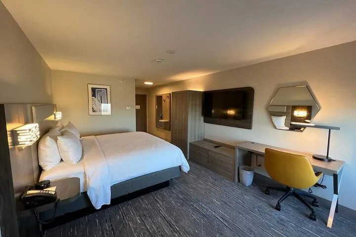 Room 4 of 45