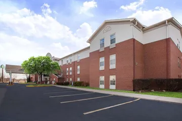 Wingate by Wyndham Roseville / Detroit