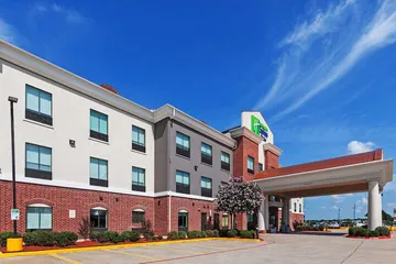 Holiday Inn Express & Suites Sealy by IHG