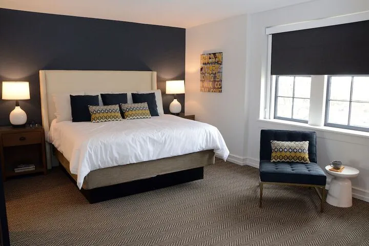 Room 3 of 35