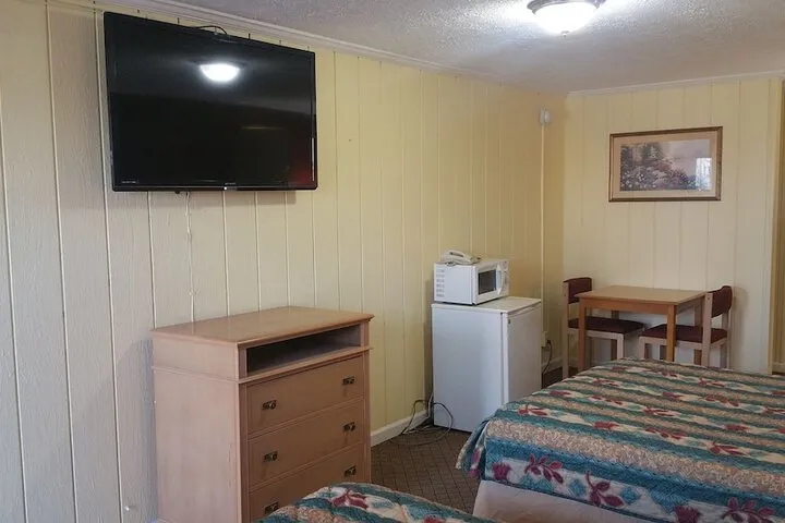 Room 2 of 26