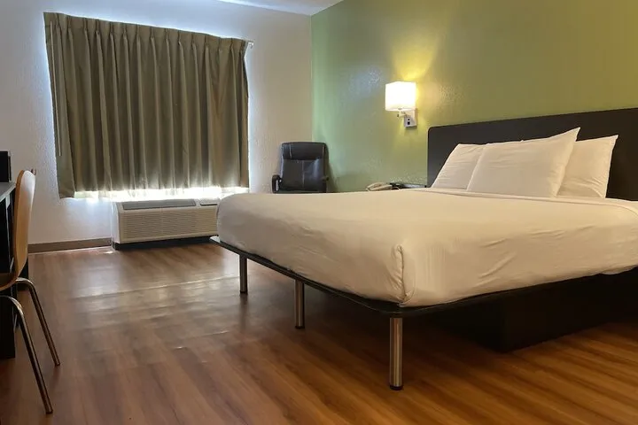 Room 3 of 30