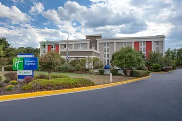 Holiday Inn Express Washington DC East - Andrews AFB by IHG
