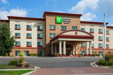 Holiday Inn Express Hotel & Suites Wausau by IHG