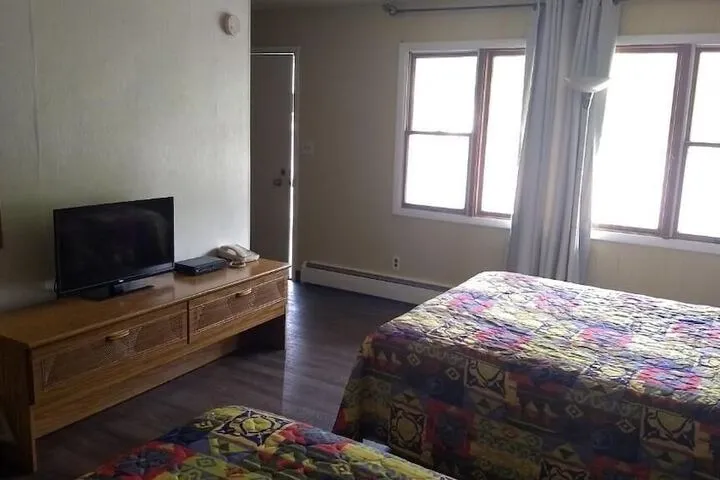Room 2 of 15