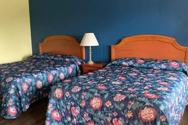 Room 3 of 15