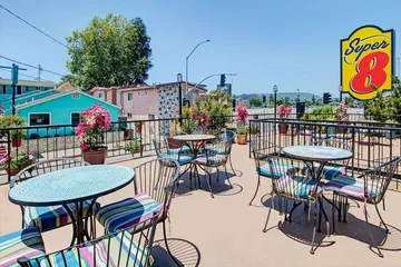 Super 8 by Wyndham Santa Cruz Beach