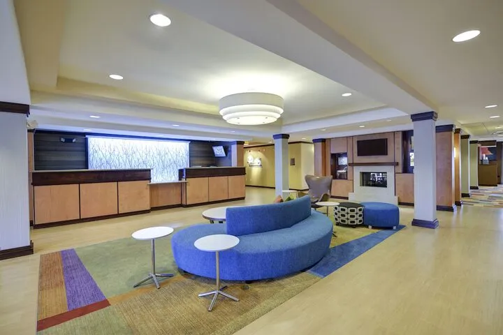 Check-in/check-out kiosk