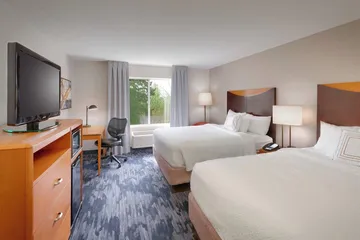 Fairfield Inn & Suites by Marriott Seattle Bellevue / Redmond