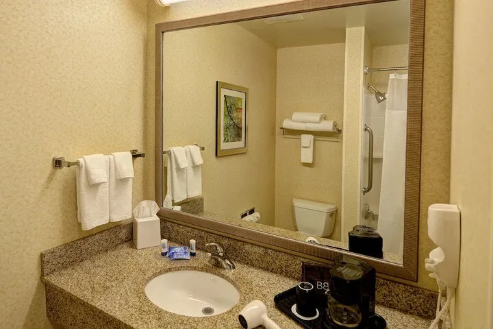 Room 2 of 24