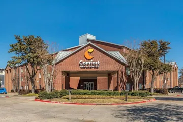 Comfort Inn & Suites North Dallas - Addison