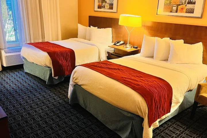 Room 4 of 41