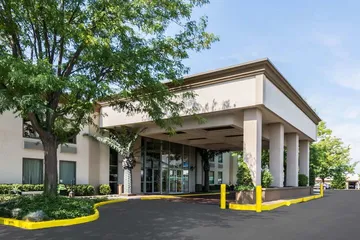 The Plaza Inn & Suites