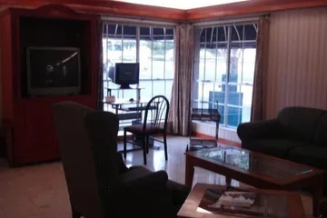 Stratford House Inn and Suites