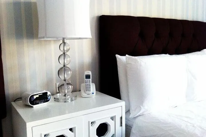 Room 3 of 7
