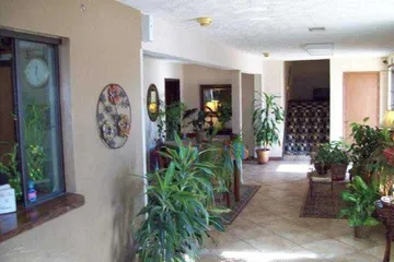 Lyons Inn