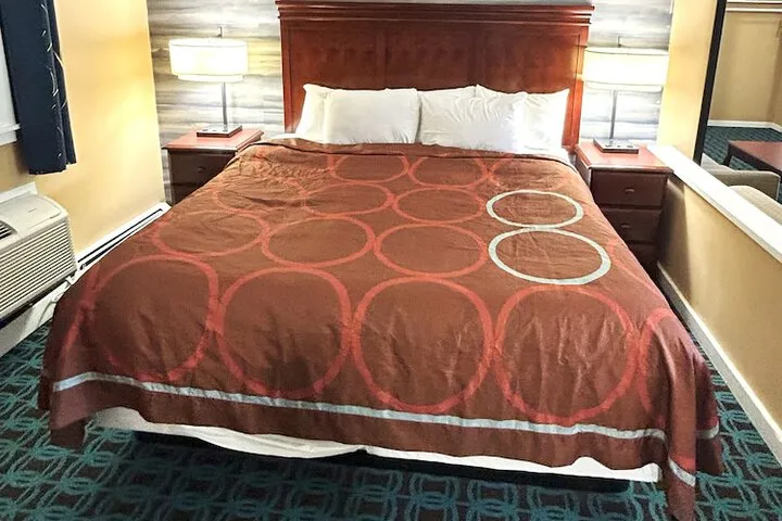 Room 3 of 37