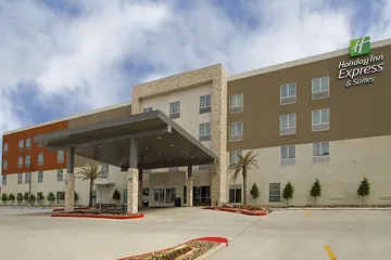 Holiday Inn Express & Suites Lake Charles South Casino Area by IHG