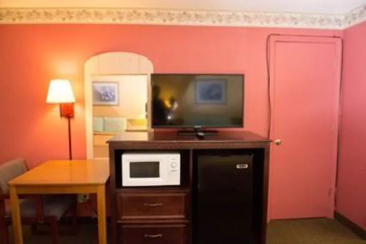 Room 5 of 5