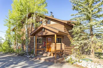 Grand Lake Lodge