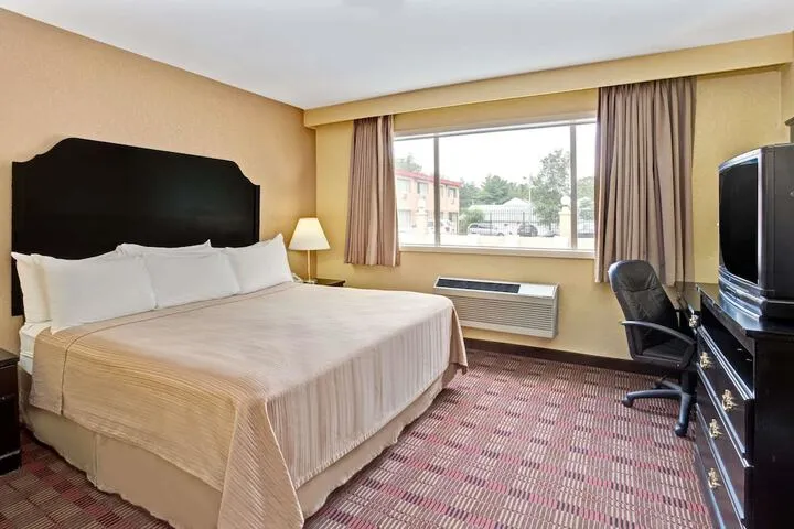 Room 5 of 15