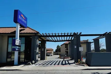 Baymont by Wyndham Bakersfield