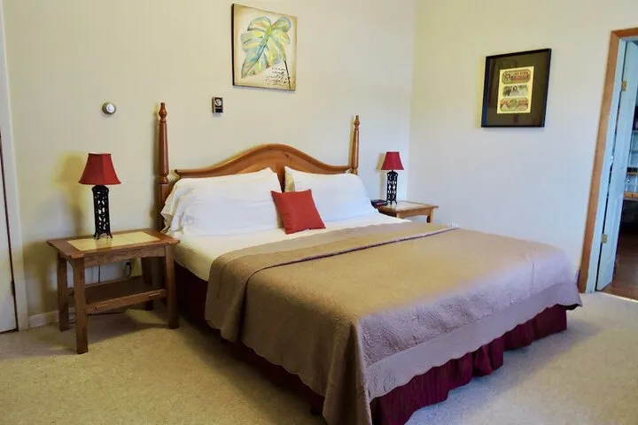 Room 4 of 55