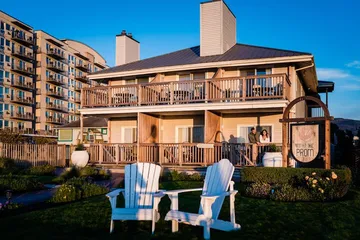 Inn at the Prom Oceanfront Seaside