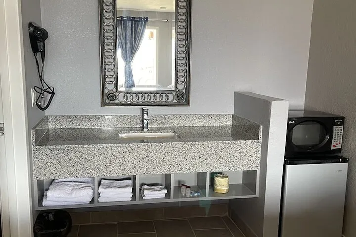 Room 2 of 42