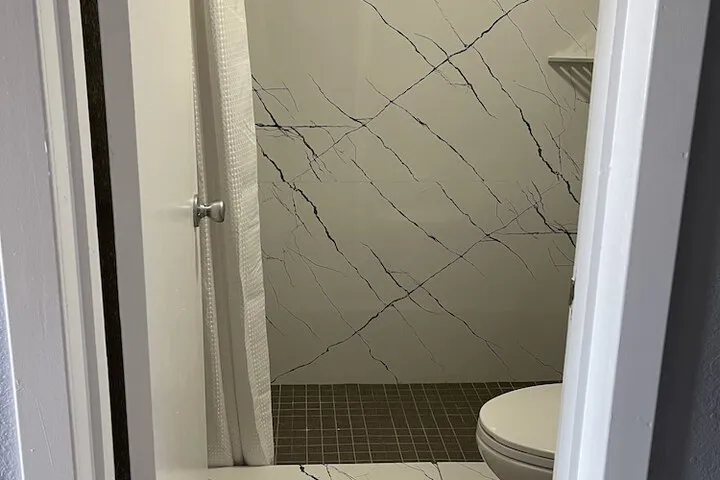 Room 4 of 42