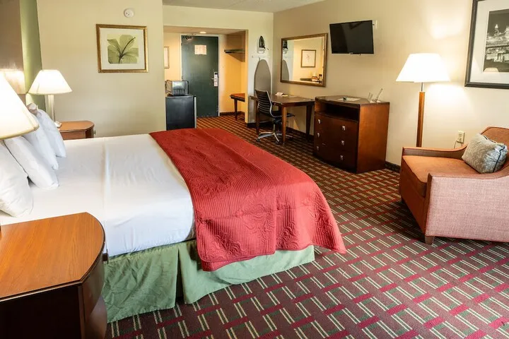 Room 3 of 41