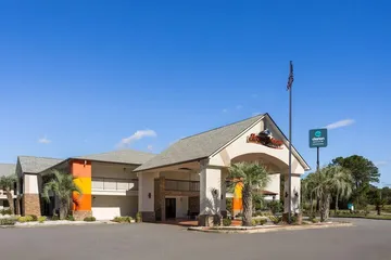 Howard Johnson by Wyndham Savannah GA