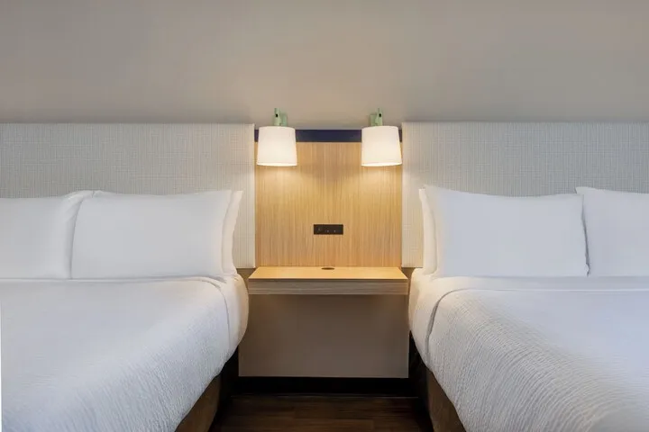 Room 4 of 26