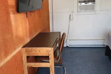 Golden Arrow Motel