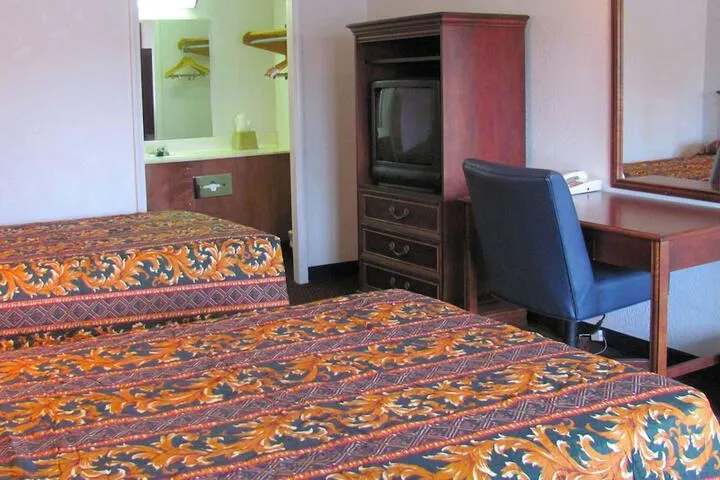 Room 3 of 23
