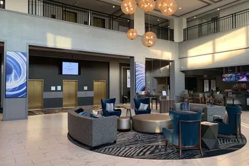 DoubleTree Suites by Hilton Htl & Conf Center Downers Grove