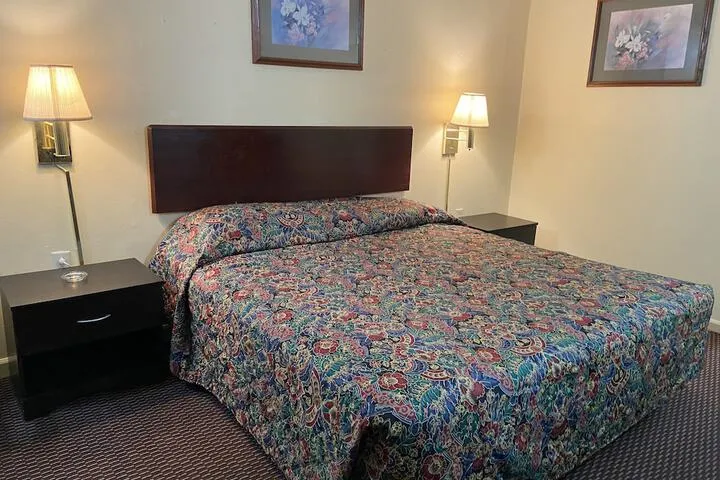 Room 3 of 19