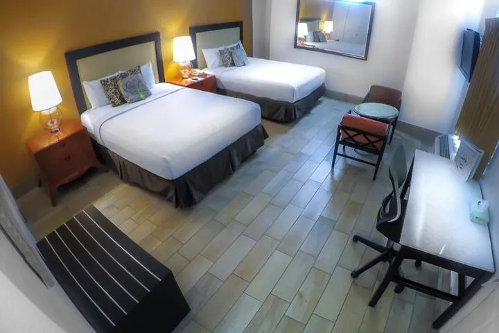 Room 4 of 35