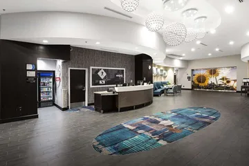 Hampton Inn & Suites Raleigh Downtown