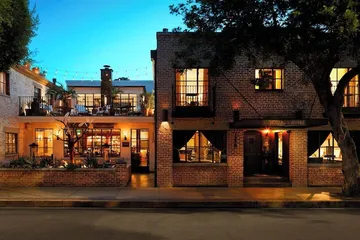 Granada Hotel & Bistro