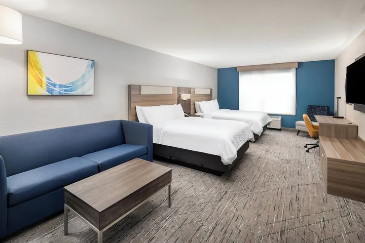 Room 5 of 52