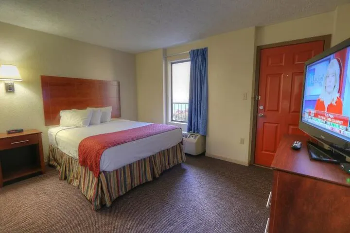 Room 4 of 46