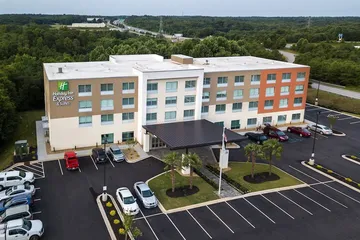 Holiday Inn Express & Suites Greenville S- Piedmont by IHG